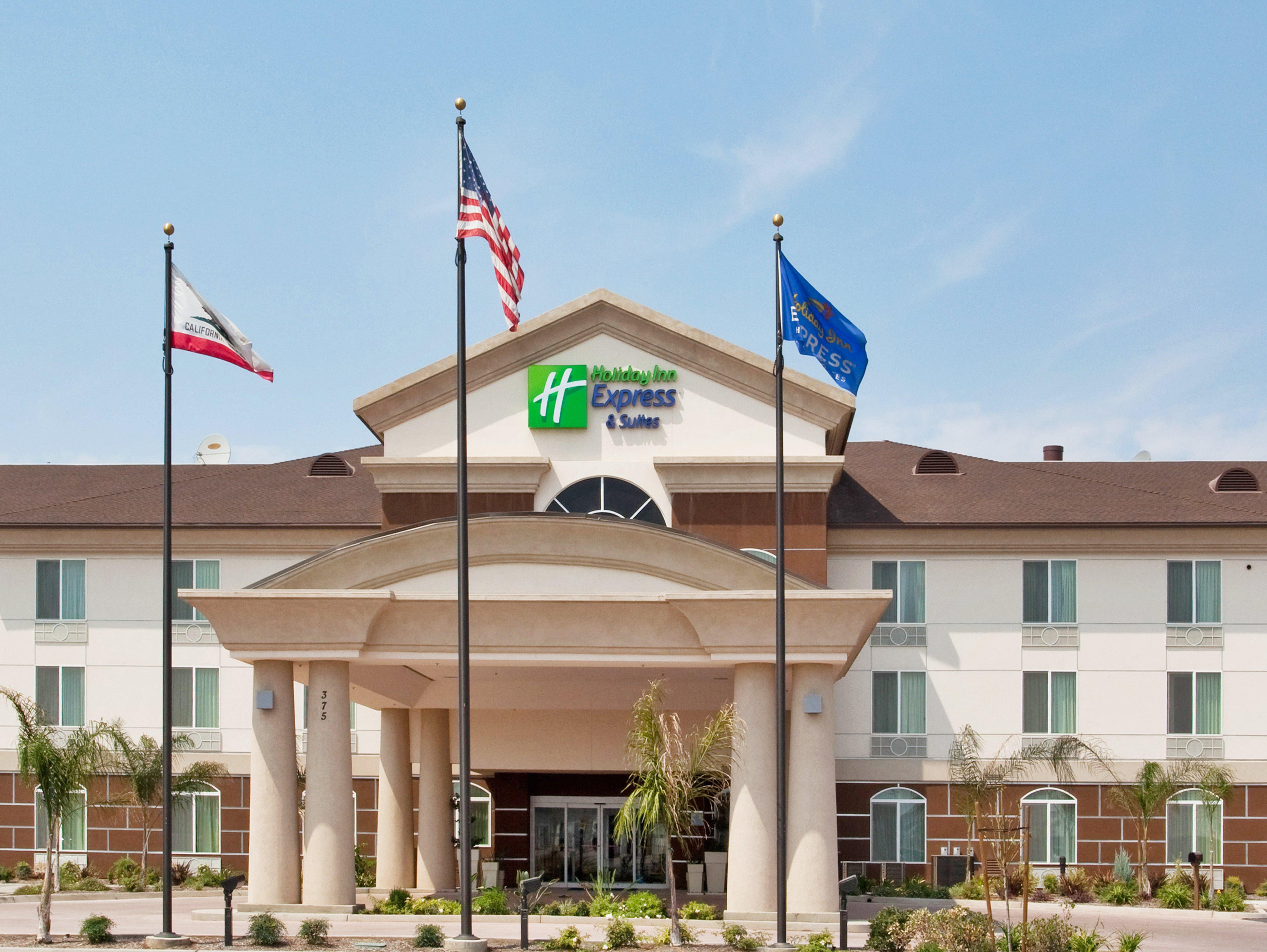 Holiday Inn Express & Suites Dinuba West By Ihg Exterior foto