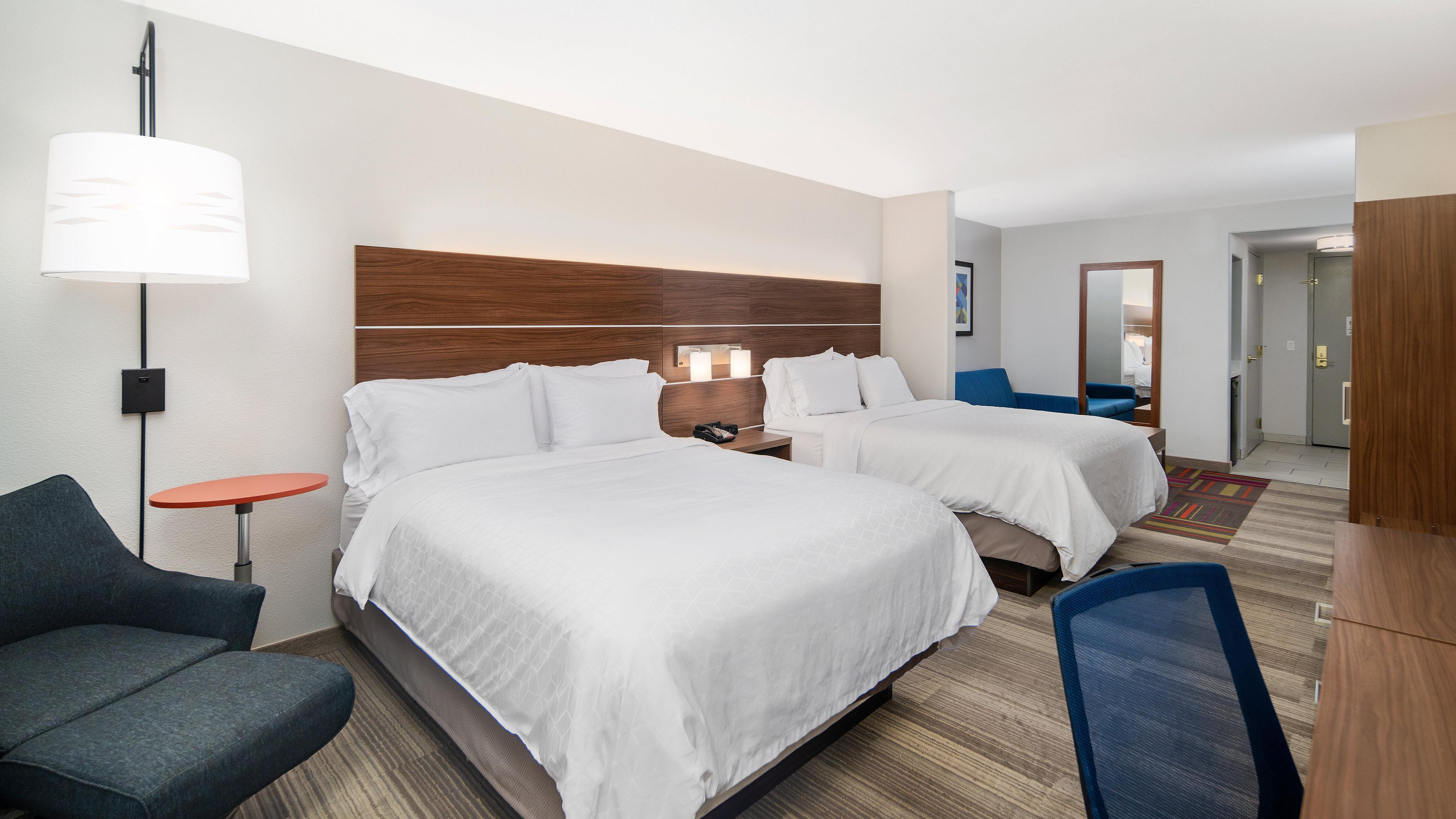 Holiday Inn Express & Suites Dinuba West By Ihg Exterior foto